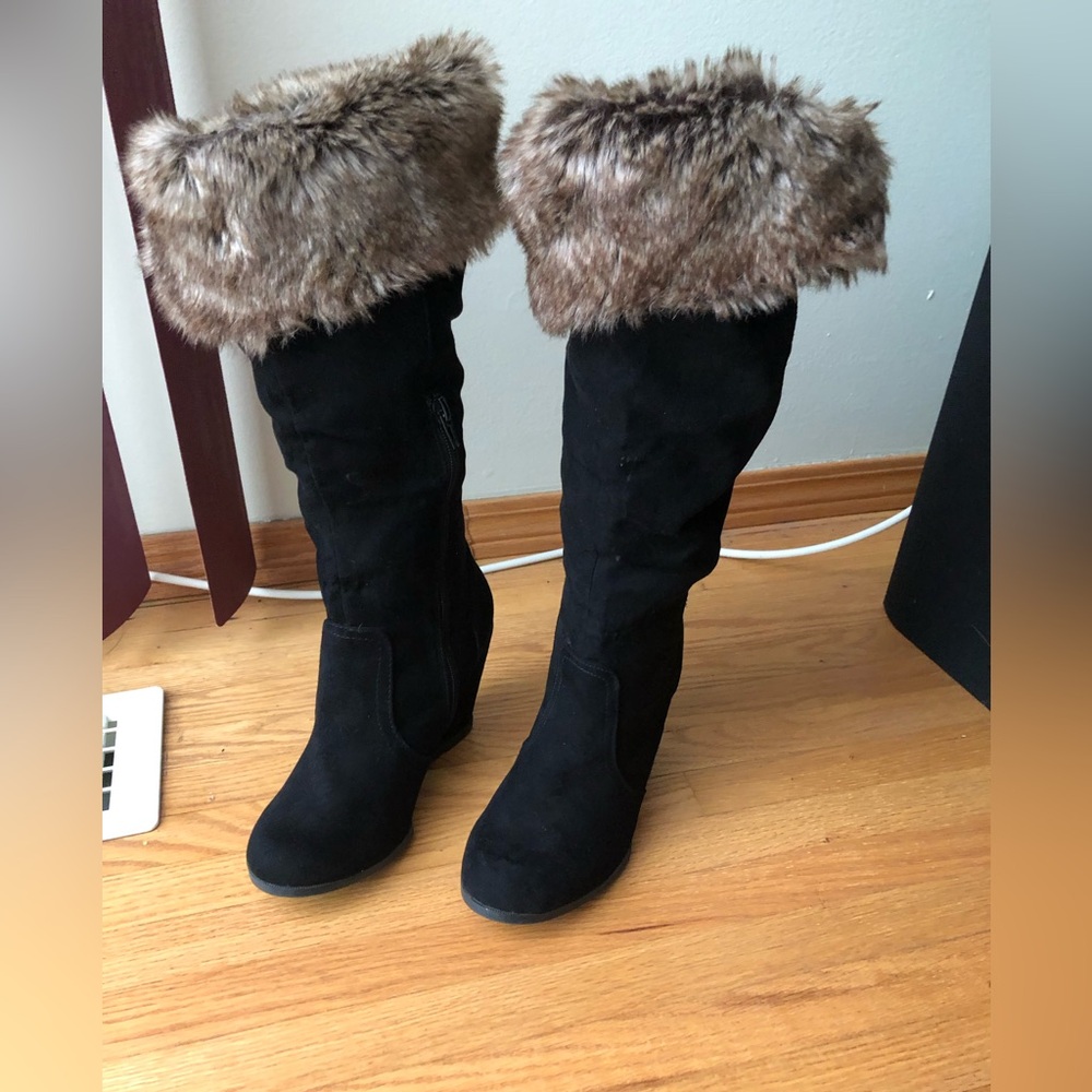 Suede women’s boots